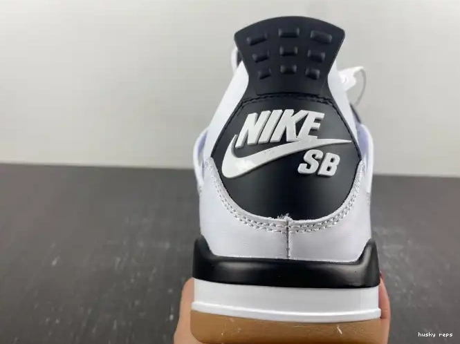 Cheap Husky 4 SB DR5415-100 Jordan Retro 0608